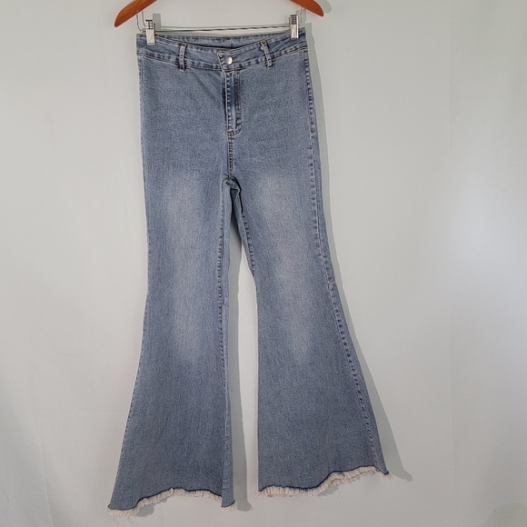 Jardin By Macris Women's Bell Bottom Raw Hem High-Rise Rock & Roll Jeans Size L - Picture 1 of 10